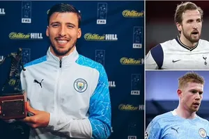 Ruben Dias nhận giải trước Harry Kane và De Bruyne