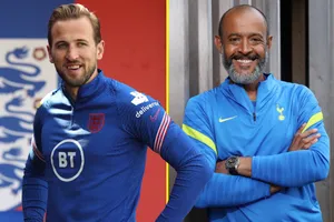 Harry Kane và HLV Tottenham Nuno Santo