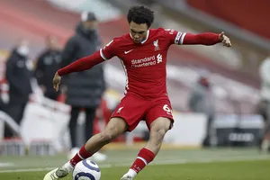 Alexander-Arnold với những quả tạt danh tiếng của mình