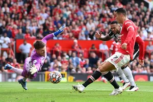 Bàn thắng kỳ diệu của Ronaldo ở Old Trafford
