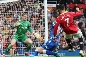 Ronaldo vào sân muộn cũng không giúp Man United giành chiến thắng