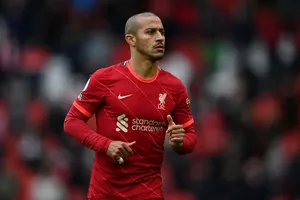 Thiago Alcantara sẽ trở lại vào đầu tháng 2