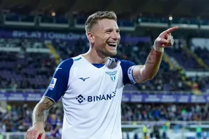 Ciro Immobile ăn mừng bàn thắng của Lazio