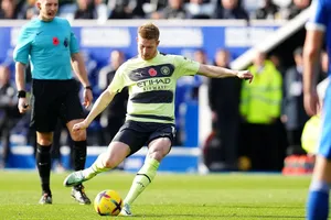 Kevin De Bruyne lập siêu phẩm, mang về chiến thắng