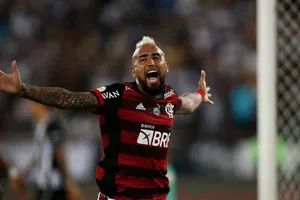Arturo Vidal trong màu áo Flamengo