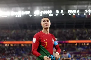 Ronaldo không sunjg sức như sự kỳ vọng của Bồ Đào Nha