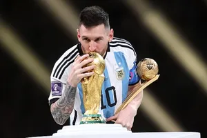 Messi đoạt Quả bóng vàng World Cup lần thứ hai