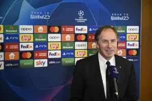 Cựu danh thủ Franco Baresi tại lễ bốc thăm tứ kết Champions League ở Nyon