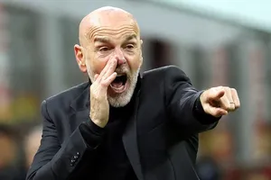 HLV Stefano Pioli cùng AC Milan có suất dự Champions League mùa tới