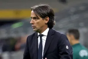 HLV Simone Inzaghi vẫn không được triển hạn hợp đồng
