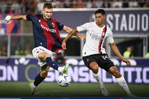 Tijjani Reijnders (phải) sẽ trở thành ông chủ khu giữa sân của AC Milan