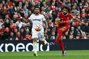 Mo Salah tiếp tục tỏa sáng trước West Ham