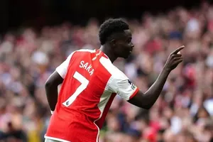 Bukayo Saka trong màu áo Arsenal