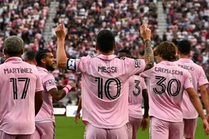 Lionel Messi kiếm được nhiều tiền hơn hầu hết các đội MLS cộng lại