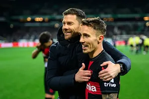 HLV Xabi Alonso và Grimaldo sau chiến thắng Werder Bremen