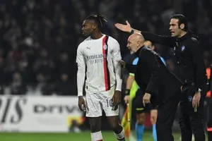 Rafael Leao và HLV Stefano Pioli