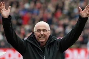 Sven-Goran Eriksson aso61ngt với giấc mơ dẫn dắt Liverpool