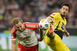 Mats Hummels có trận đấu xuất sắc trước Bayern