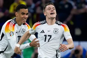 Bảng A: Mannschaft xua tan những ngờ vực