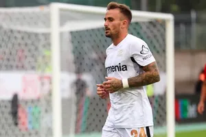 Tân binh Aleix Garcia gây ấn tượng cho HLV Alonso