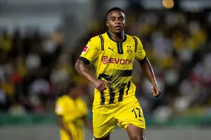 Youssoufa Moukoko thất vọng vì ít cơ hội thi đấu ở Borussia Dortmund