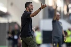 HLV Nuri Sahin quả quyết sẽ không xoay tua đội hình ở Dortmund