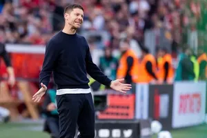 HLV Xabi Alonso bày tỏ sự thất vọng