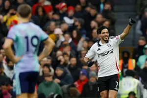 Raul Jimenez ăn mừng bàn thắng mở tỷ số cho Fulham