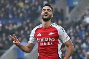 Mikel Merino ăn mừng cú đúp đầu tiên trong vai tiền đạo