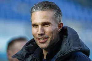 Tân HLV Robin Van Persie của Feyenoord