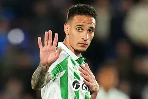 Antony đang chơi xuất thần ở Real Betis