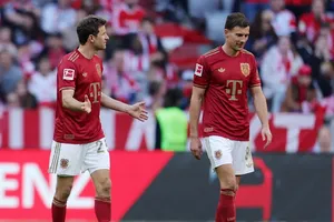 Các cầu thủ Bayern Munich thất vọng sau trận thua ngược Bochum
