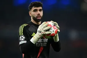 Thủ môn người Tây Ban Nha David Raya