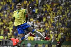 Raphinha tự tin sẽ ghi bàn vảo lưới Argentina