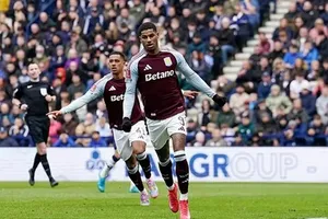 Marcus Rashford mở tỷ số cho Aston Villa