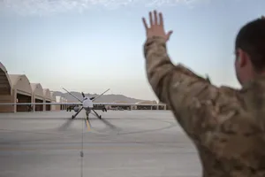 Các thiết bị bay không người lái sử dụng cho mục đích quân sự. Ảnh: SlashGear