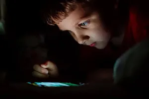 Australia cấm trẻ dưới 16 tuổi sử dụng mạng xã hội