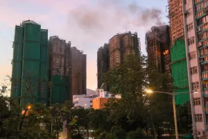 Đám cháy gần như được dập tắt hoàn toàn vào sáng 28-11. Ảnh: SCMP