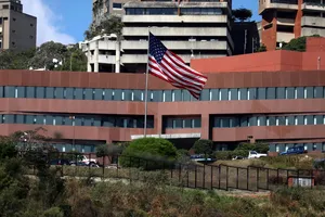 Đại sứ quán Mỹ tại Caracas. Ảnh: EPA 