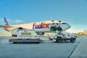 Hai chú gấu trúc được vận chuyển trên chiếc máy bay Boeing 777-F của FedEx, được gọi là "FedEx Panda Express". Ảnh do FedEx cung cấp