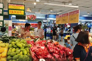 Hệ thống Co.opmart và Co.opXtra đồng loạt giảm giá mạnh đến 50% cho hàng loạt mặt hàng thiết yếu