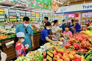 Hàng hóa tại các điểm bán của Saigon Co.op đa dạng và giảm giá mạnh. Ảnh: Minh Xuân