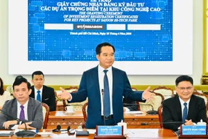 TPHCM trao chứng nhận đầu tư cho 4 dự án công nghệ cao, tổng vốn hơn 1,23 tỷ USD 