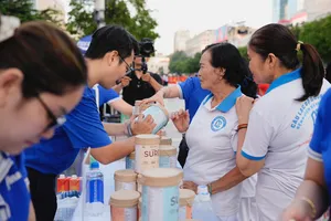 Vinamilk phát triển nhiều sản phẩm dinh dưỡng chuyên biệt cho người lớn. Ảnh: VI NAM