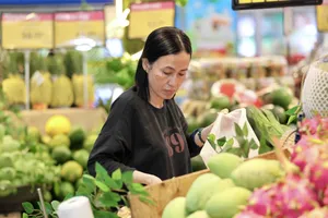 Sagion Co.op triển khai nhiều chương trình khuyến mãi tập trung vào nhóm thực phẩm dinh dưỡng và hàng thiết yếu. Ảnh HỒNG CHÂU