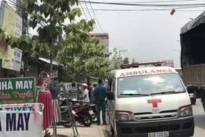 Lực lượng chức năng có mặt tại hiện trường để điều tra vụ việc