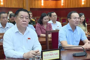 Tri ân gia đình chính sách và triển khai chương trình “Rạng ngời đôi mắt Việt Nam”