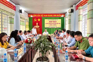 Các đại biểu dự buổi họp mặt. Ảnh: NGUYỄN MINH