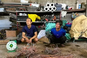 Đồng Nai: Bắt nhóm đối tượng cắt trộm dây điện trên đường cao tốc