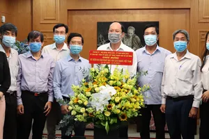 Lãnh đạo TPHCM thăm Báo Sài Gòn Giải Phóng